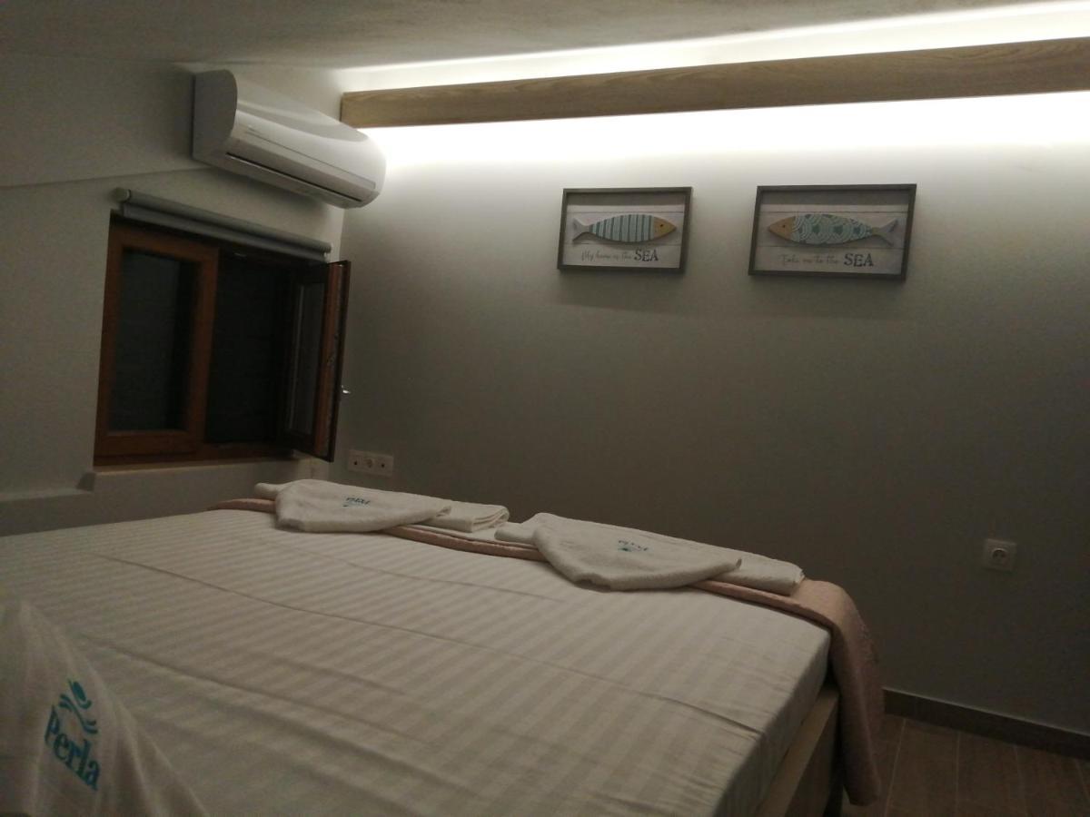Perla Studios Paralia Dionysiou Exterior photo